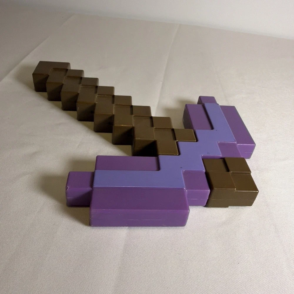 Minecraft Enchanted Pickaxe 14